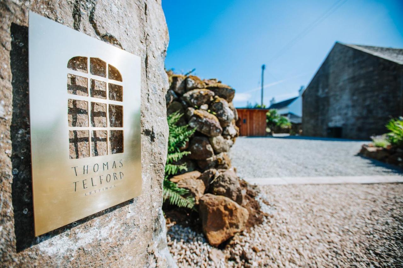 Thomas Telford Lettings - Luxurious Interiors And Seaviews Villa Halistra ภายนอก รูปภาพ