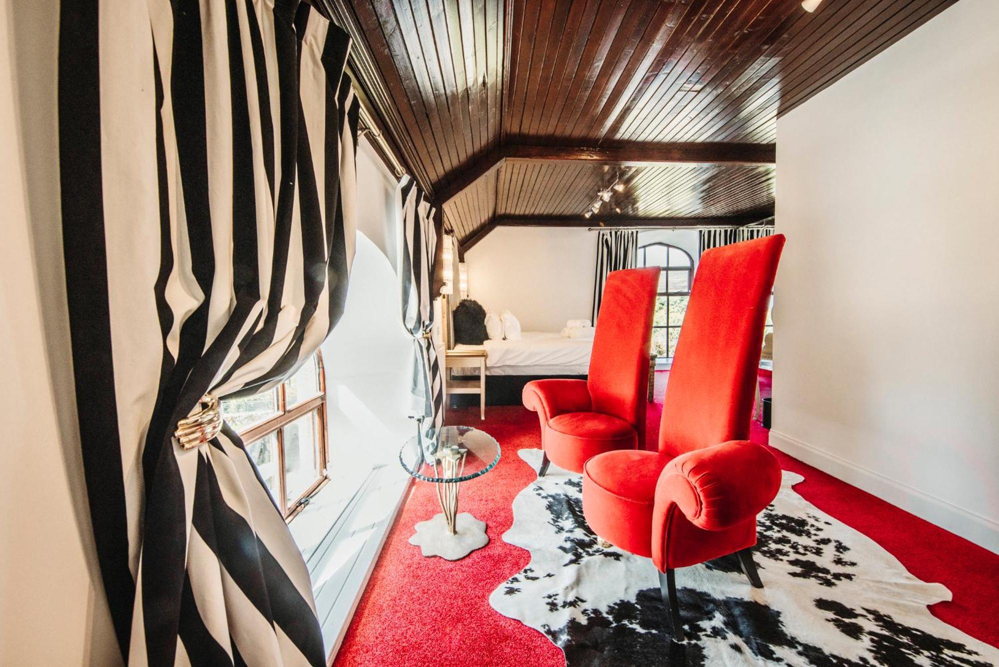 Thomas Telford Lettings - Luxurious Interiors And Seaviews Villa Halistra ภายนอก รูปภาพ